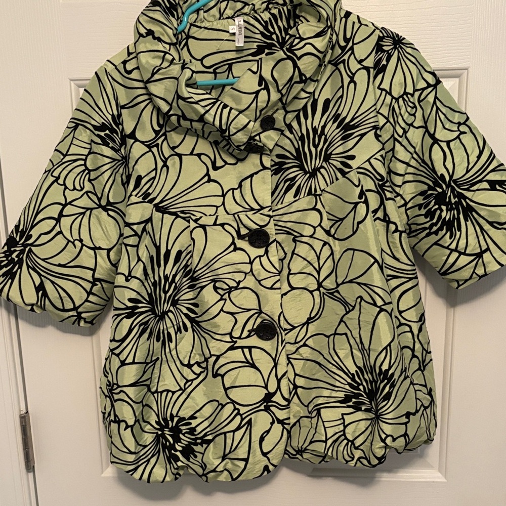 Floral Women's Jacket in Green and Black